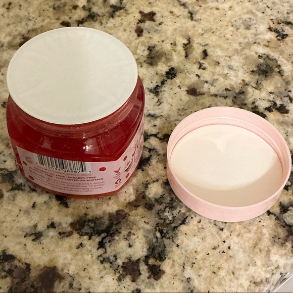 Global Beauty Care Red Velvet Bath Set - Picture 11 of 13